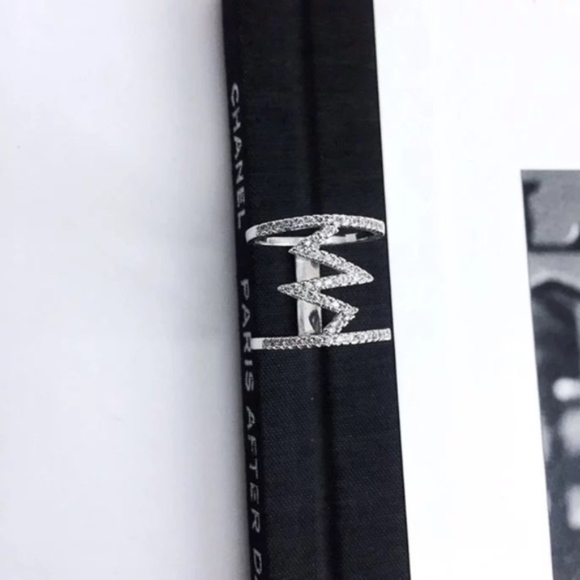 "Life is in Small Moments" (CLOSING CLOSET SALE) - Picture 5 of 7